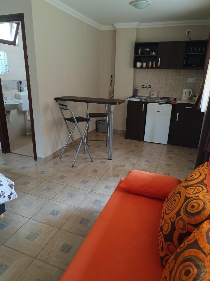 Apampa Apartman Hajdúszoboszló Exterior foto