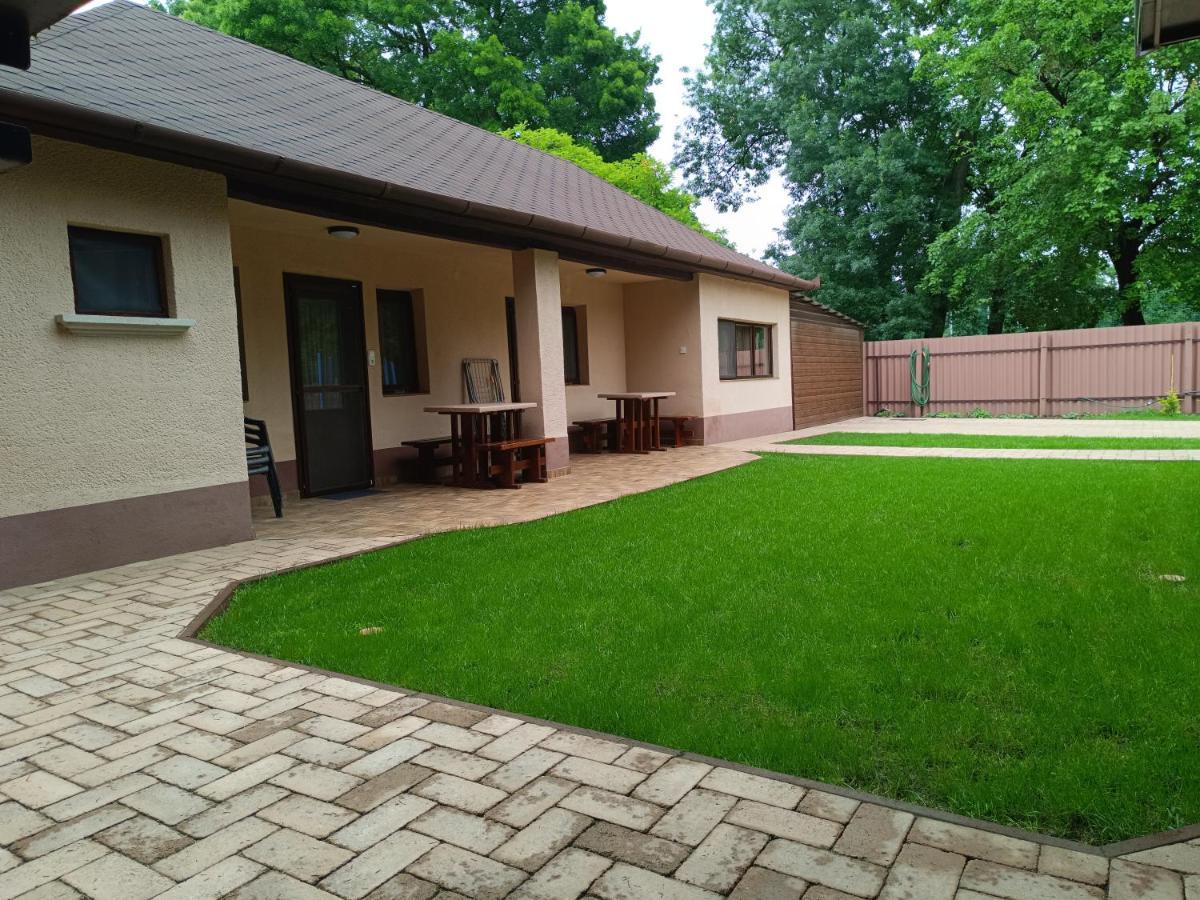 Apampa Apartman Hajdúszoboszló Exterior foto