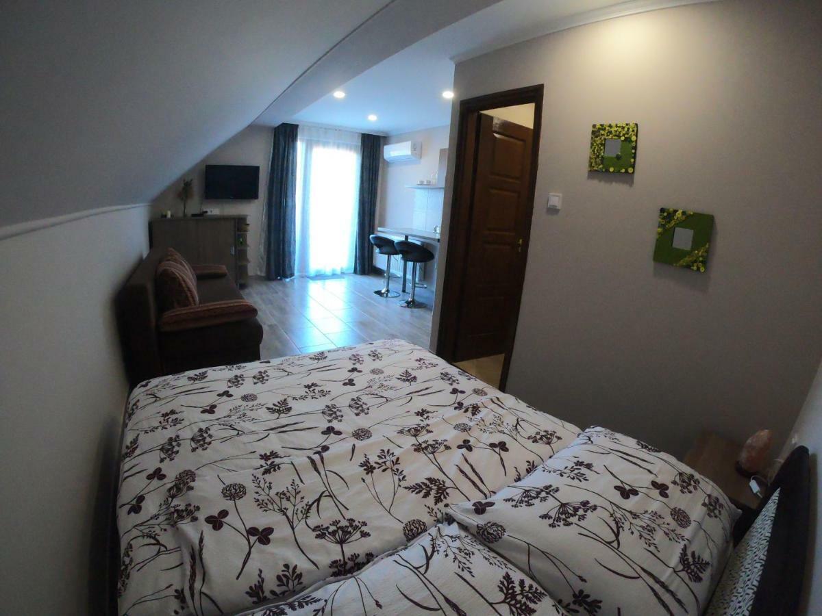 Apampa Apartman Hajdúszoboszló Exterior foto